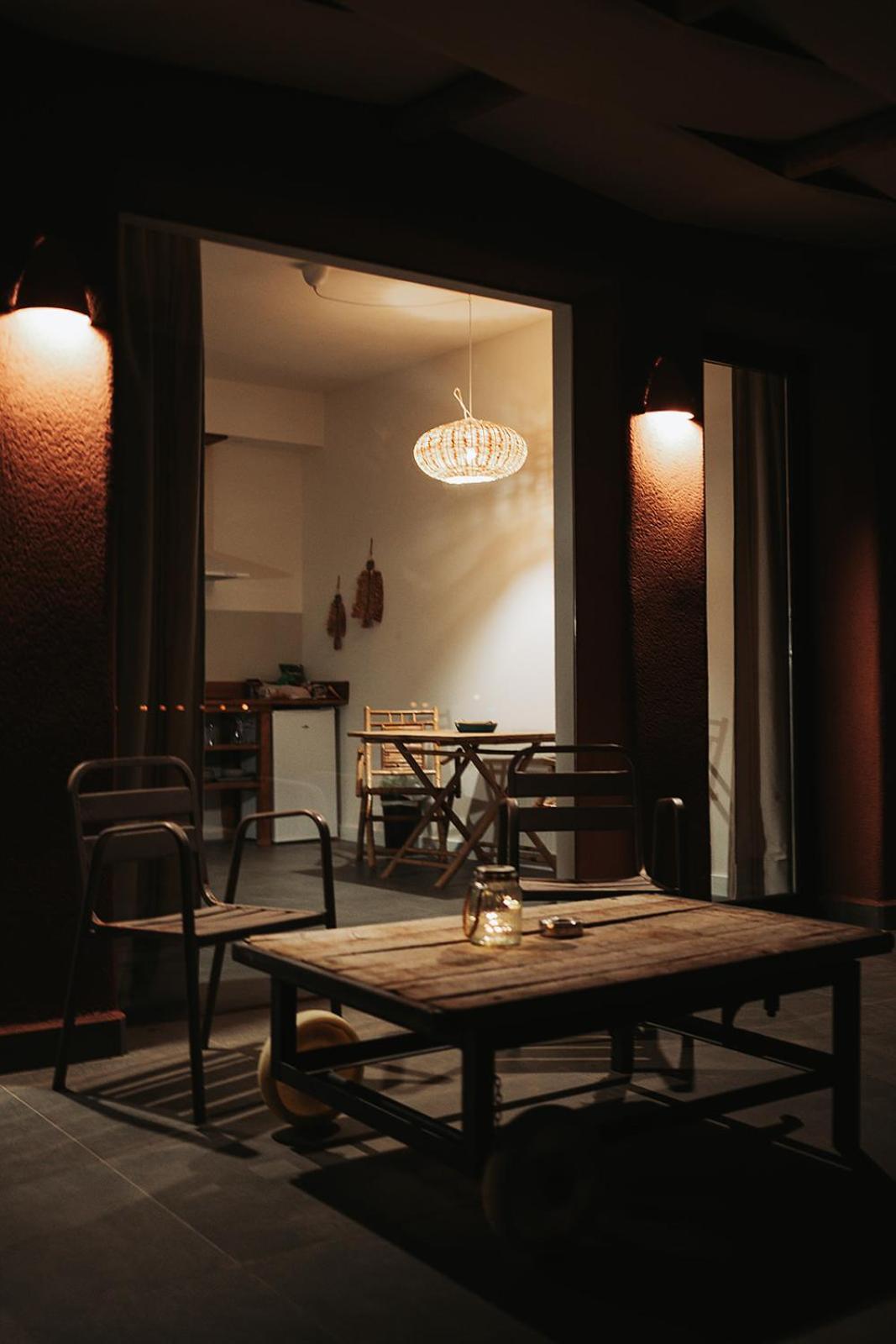 La Cobija Apartamentos - Solo Adultos Ciudad Real Luaran gambar